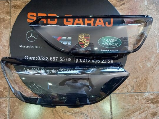 Audi A4 2020 Sonrası Far Camı