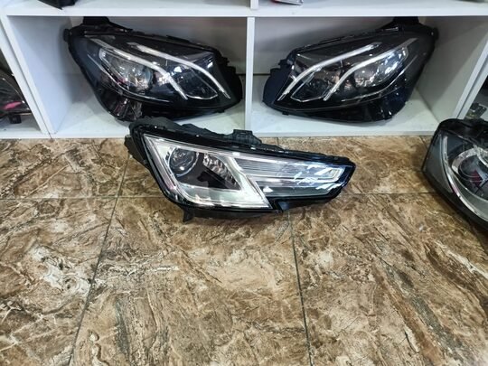 Audi A4 LED Zenon Far 8w0941044