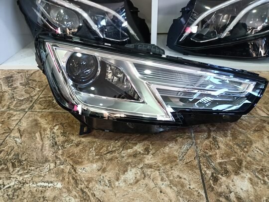 Audi A4 LED Zenon Far 8w0941044