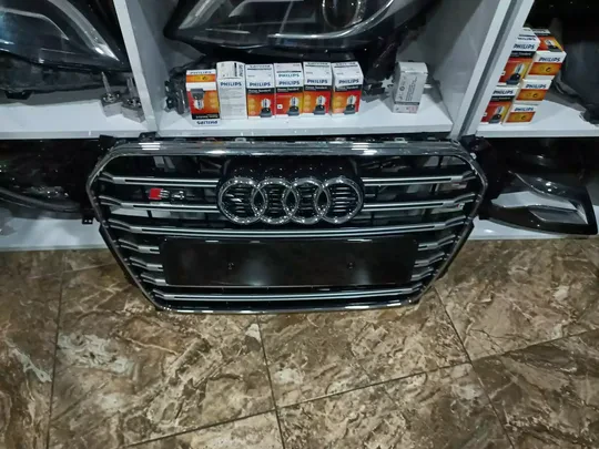 Audi A4 S4 2016-2019 Panjur