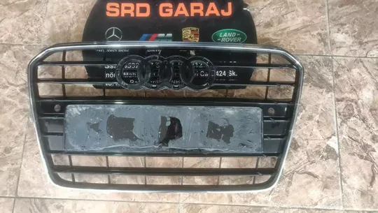 Audi A5 S5 2012-17 Ön Panjur Çıkma Orj 8T0853651G