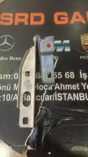 Audi A5 Sportback 2015- Kaput Menteşesi 8T0323302 8T0323301