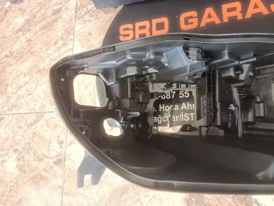 Audi A6 2015-18 Sağ LED Matrix Far Kasası