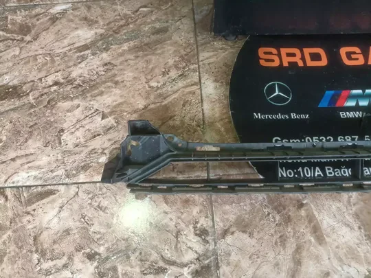 Audi A6 S6 2015-18 Ön Tampon Alt Orta Izgarası Çıkma Orj 4G0807683C