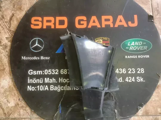 Audi A6 S6 2020- Sağ Hava Kanalı Braketi 4K0121764