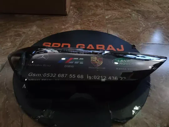 Audi A7 2019 2022 Sağ Far Camı