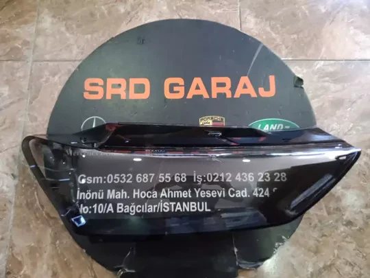 Audi A7 2019 2022 Sağ Far Camı