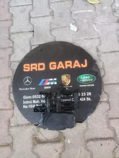 Audi A7 Sağ Far Alt Braketi Sıfır Orjinal 4G8805608A