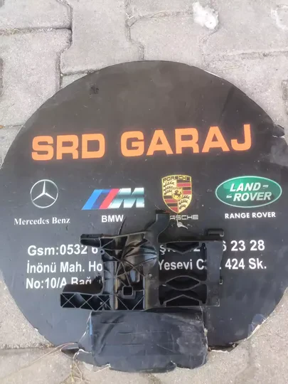 Audi A7 Sağ Far Alt Braketi Sıfır Orjinal 4G8805608A