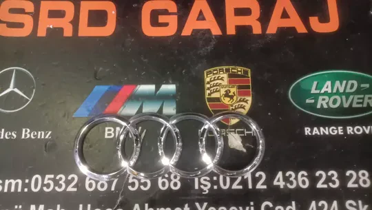 Audi Panjur Logosu Çıkma Orj 8W9853742