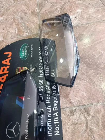Audi Q2 2020-22 Sağ Sol Far Camı
