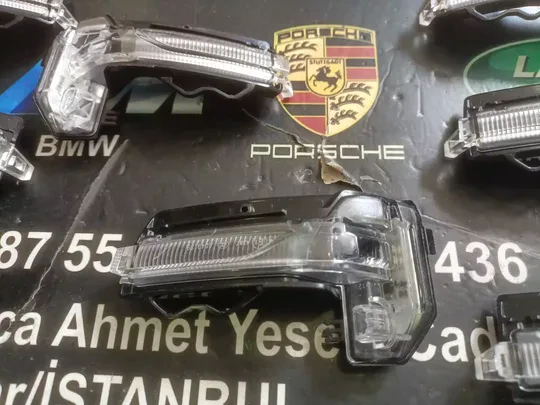Audi Q2 Q3 Sağ Sol Ayna Sinyali 81A949101 81A949102