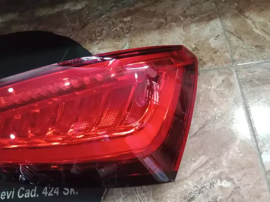 Audi Q5 2012-2017 Sağ Stop 8R0945094C