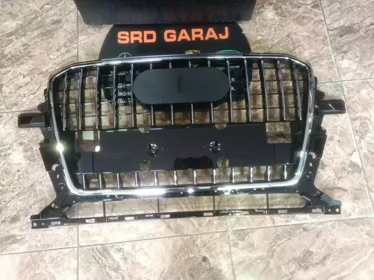 Audi Q5 2013-17 Krom Siyah Panjur 8R0853651AL