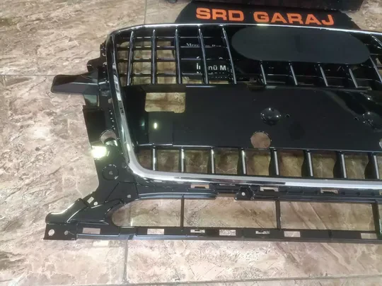 Audi Q5 2013-17 Krom Siyah Panjur 8R0853651AL