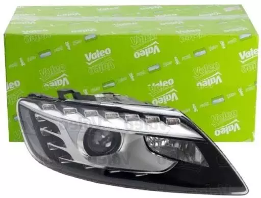 Audi Q7 2010- Sağ Sol Far W4L0941029AC W4L0941030AC