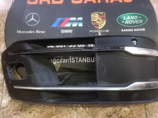 Audi Q7 2016 2018 Sağ Sis Far Çerçevesi 4M0807682