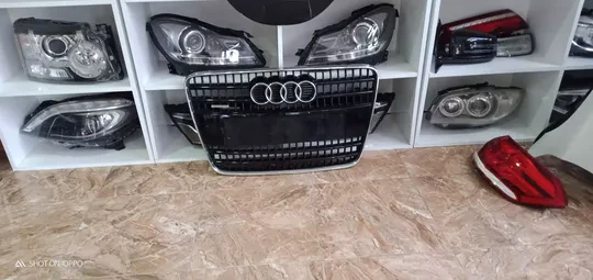 Audi Q7 Ön Panjur Hatasız 4L0853651