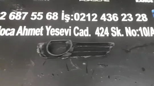 Audi Q7 Sağ Sis Kapağı 4L0807676