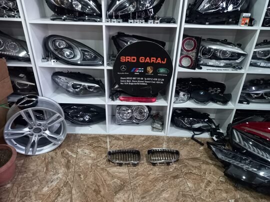 BMW 1 Serisi E81 E82 E87 E88 Ön Panjur Orjinal 7179656