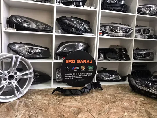 BMW 1 Serisi E87 Sağ Far Alt Braketi 51647120824