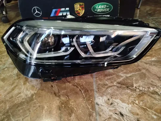 BMW 1 Serisi F40 Sağ Far 9482808