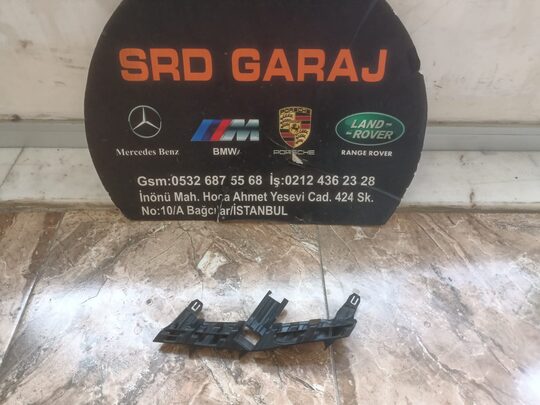 BMW 1 Serisi F40 Sağ Far Alt Ayağı