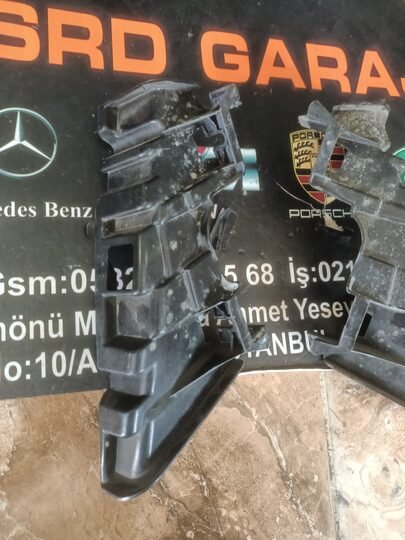 BMW 2 Serisi F22 Sağ Sol Far Alt Ayağı