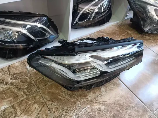 BMW 2020 5 Serisi G30 G31 LCI Sag LED Far