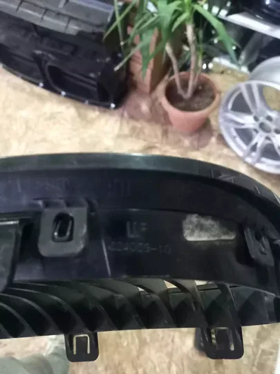BMW 3 Serisi E90 Sağ Sol Panjur 224059-10