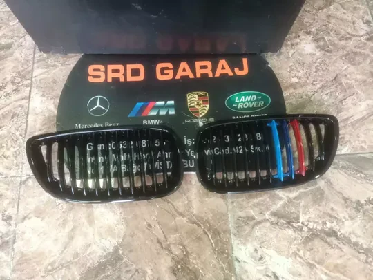 BMW 3 Serisi E92 Panjur M Renkli Piano Siyah