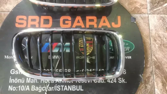 BMW 3 Serisi F30 Sağ Siyah Krom Sport Panjur 7260498