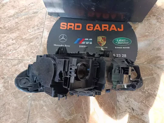 BMW 3 Serisi F39 2018- Sağ Far Kasası