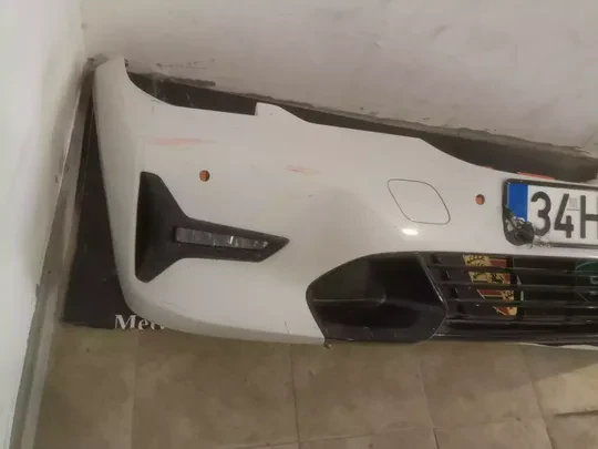BMW 3 Serisi G20 2019- Çıkma Dolu Beyaz Ön Tampon