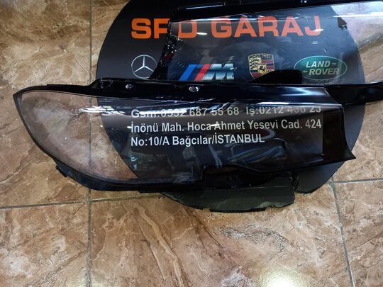 BMW 3 Serisi G20 Far Camı