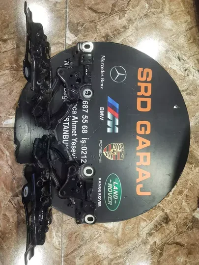BMW 3 Serisi G20 Sağ-Sol Kaput Menteşesi 7450590 7450589