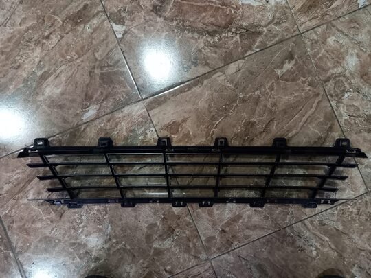 BMW 3 Serisi G20 Tampon Orta Izgarası 51117464258
