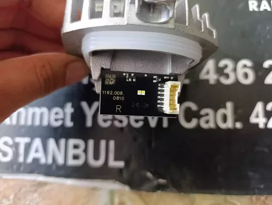 BMW 4 Serisi G22 Sağ Sol Far Modülü 9851047 9851048