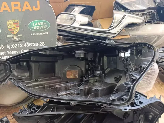 BMW 4 Serisi G22 Sağ Sol LED Far Kasası