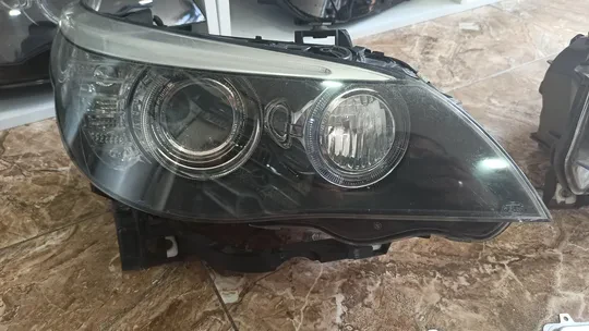 BMW 5 Serisi E60 LCI Adaptif Far