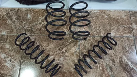 BMW 5 Serisi E60 Ön Arka Helejon Yayı Set Yaylar Pireslidir