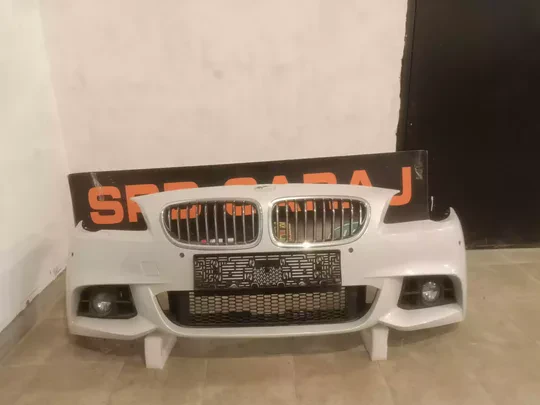 BMW 5 Serisi F10 2010-13 Sedefli Beyaz Çıkma Dolu Ön Tampon