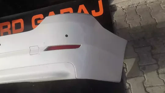 BMW 5 Serisi F10 2010 2013 Çıkma Arka Tampon