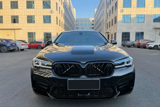 BMW 5 Serisi F10 G30 M5 Dönüşüm Kaputu