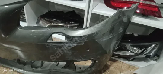 BMW 5 Serisi F10 LCI Ön Tanpon 5.20 5.25 5.30 5.40