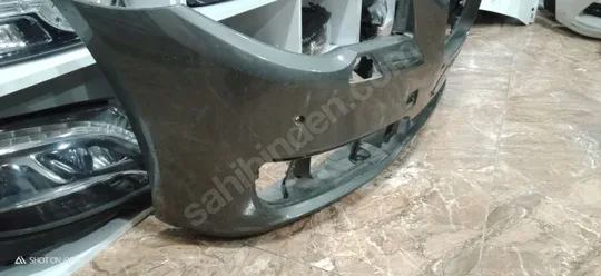 BMW 5 Serisi F10 LCI Ön Tanpon 5.20 5.25 5.30 5.40