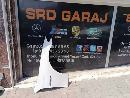 BMW 5 Serisi F10 LCI Sağ Çamurluk Boyalı Sedef Beyaz