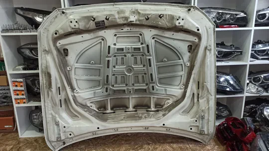 BMW 5 Serisi F10 Ön Kaput