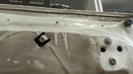 BMW 5 Serisi F10 Ön Kaput