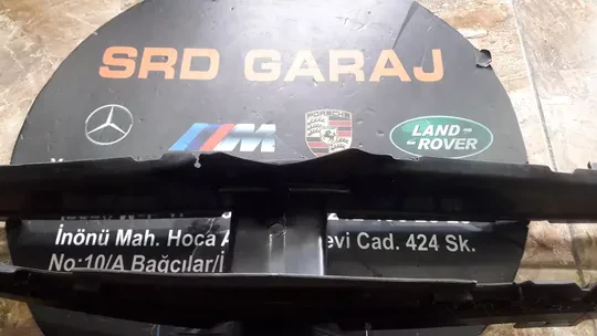BMW 5 Serisi G30 2017-20 Panel Hava Kanalı 7359838
